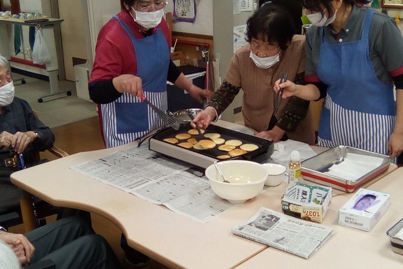 どら焼き作りの様子